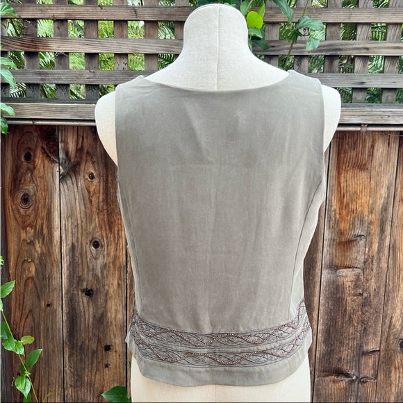 Silk Crop Top - Picture 4 of 5